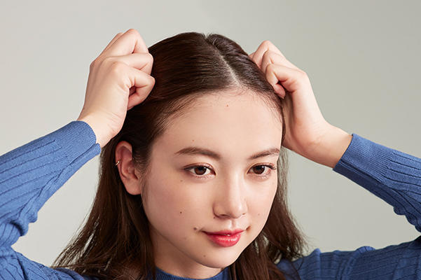 知的な印象に! 外ハネセンター分けHOW TO