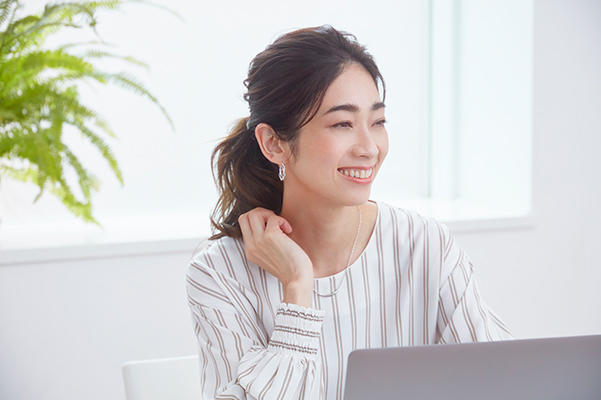 おしゃれで好印象! ひとつ結びのポイント