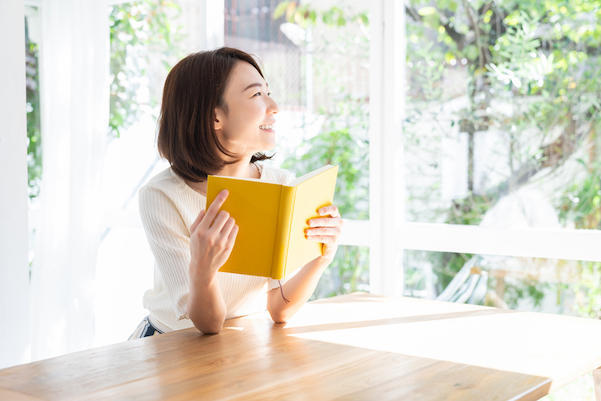 自宅で過ごす時も要注意！紫外線対策におすすめ化粧品9選＆美容にいい食材とは？